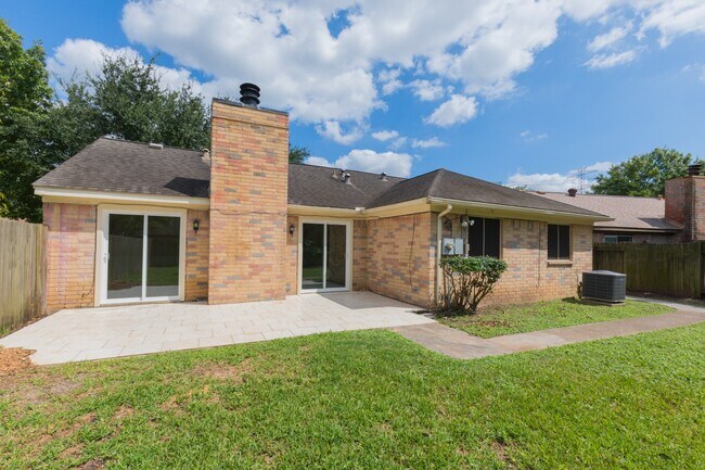 Foto del edificio - 4106 Kitchen Hill Ln