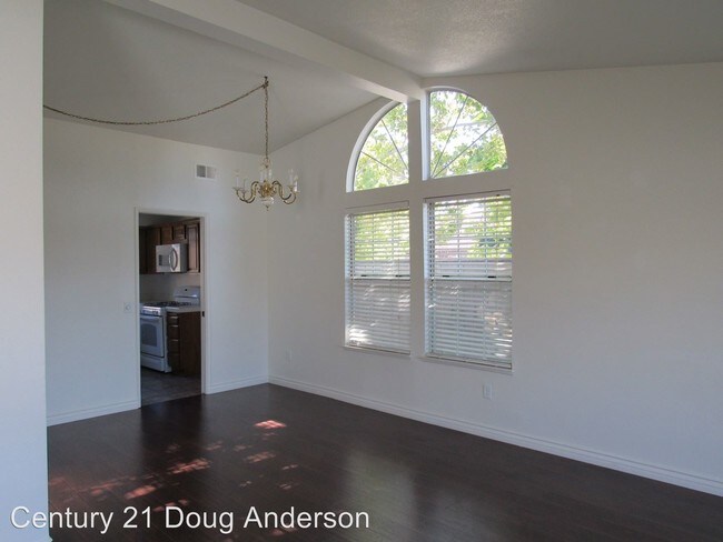 Building Photo - 3 br, 2 bath House - ***2125 WEST AVENUE P-8