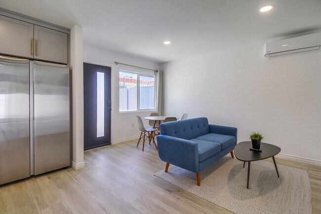 Foto del edificio - 4774 Aragon Dr