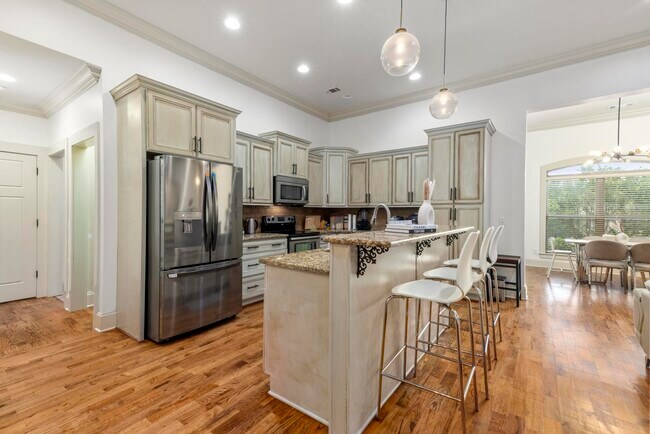 Foto del edificio - 1896 Blue Creek Ln