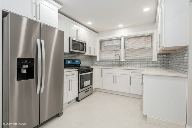 Building Photo - 8034 Kenton Ave