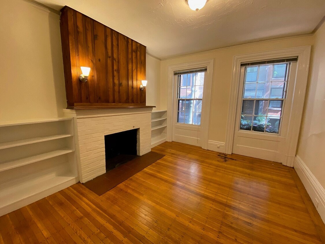 *Pictures are representative samples of the advertised unit. In some cases, the actual units you tou - 21 S Russell St