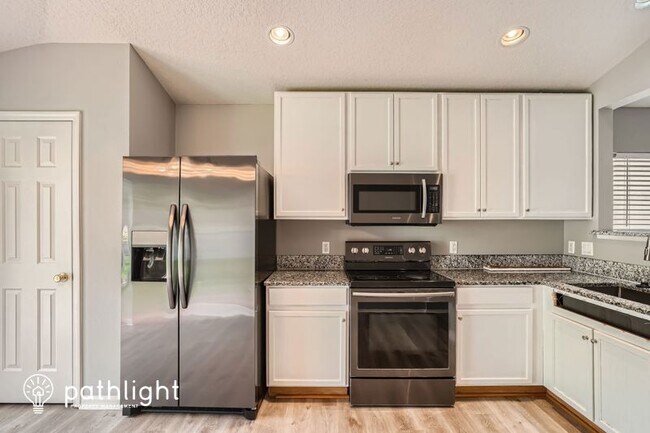 Building Photo - 10434 Frog Pond Dr