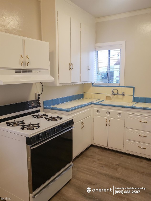Primary Photo - 1 br, 1 bath Duplex - 949 Macarthur Blvd -