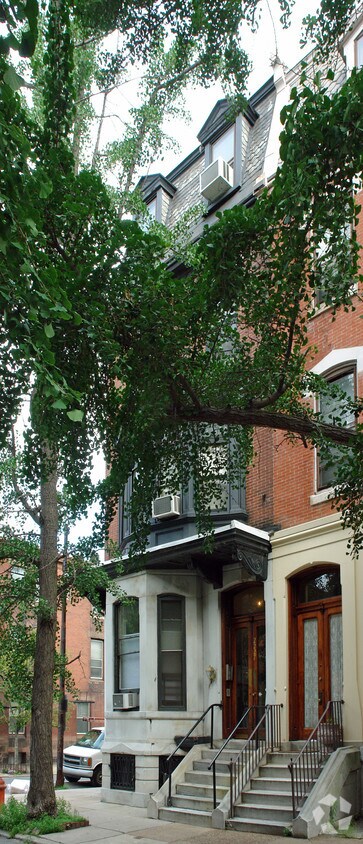 Building Photo - 2227 Delancey Pl