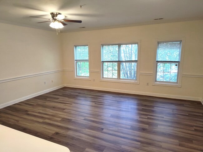 Building Photo - 8654 Coralbell Ln