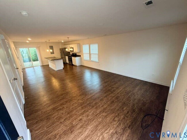 Foto del edificio - 1501 Stonewall Manor Dr