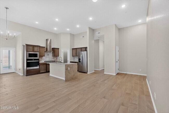 Building Photo - 12545 Cayo Norte Dr
