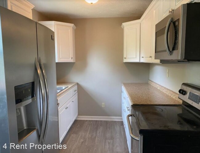 Building Photo - 3 br, 1 bath House - 35 Lawn Street
