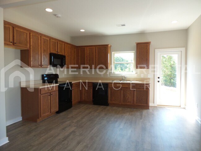 Foto del edificio - Home for Rent in Odenville... Available to...