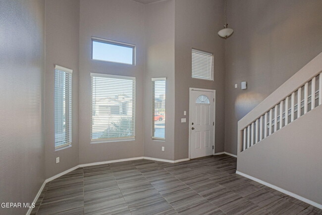 Building Photo - 12918 Clevedon St