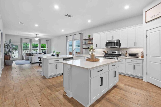 Foto del edificio - 185 Brooks Ranch Dr