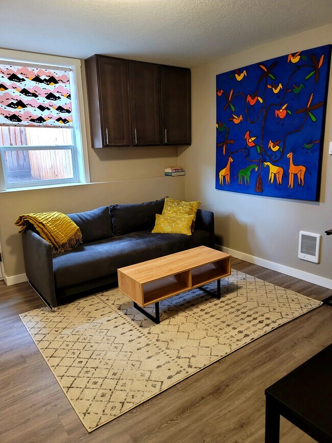 Foto del edificio - 6640 N Amherst St