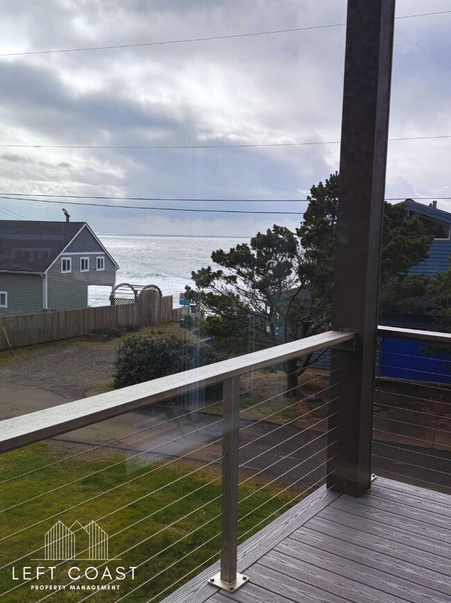 Building Photo - 480 Alsea Ave