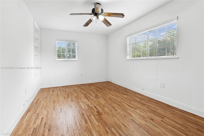 Foto del edificio - 3 br, 2 bath House - 3808 Ponce de Leon Bl...