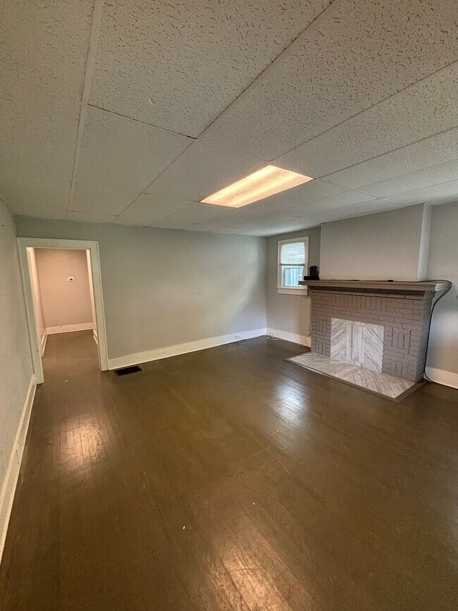 Building Photo - 1512 Highland Ave