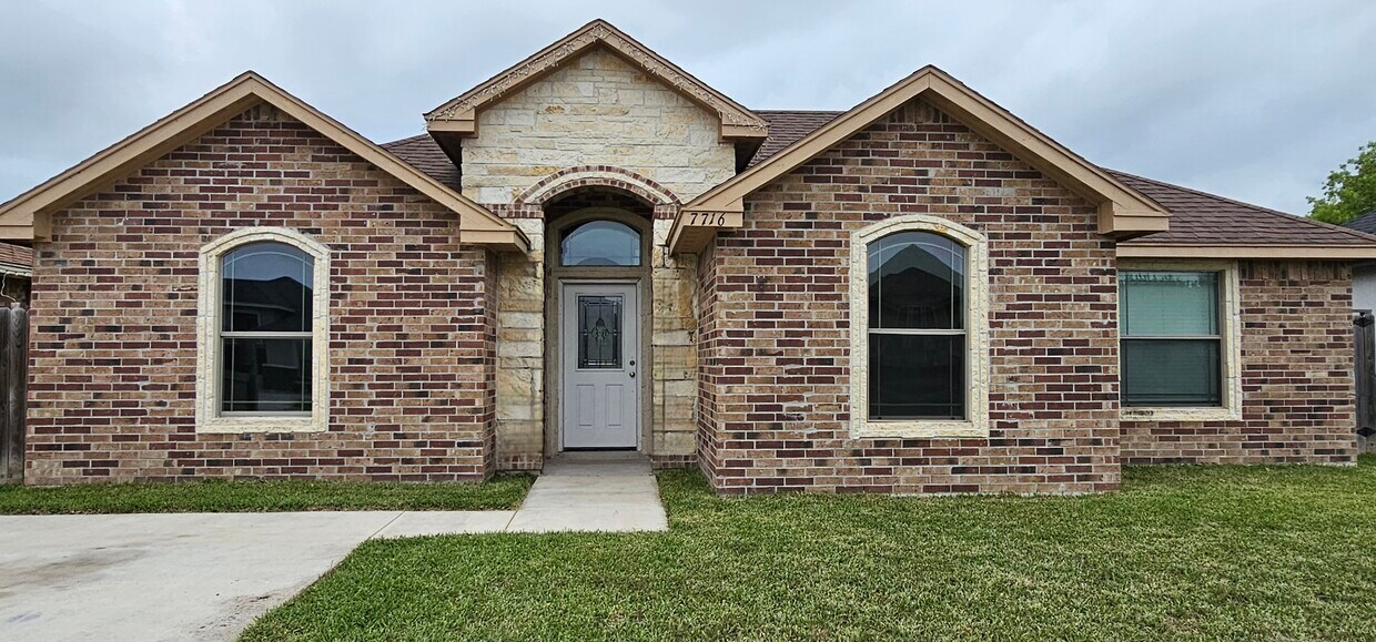7716 Palm Grove Dr, Brownsville, TX 78521 House Rental in Brownsville