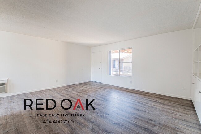 Foto del edificio - 531 E Chevy Chase Dr