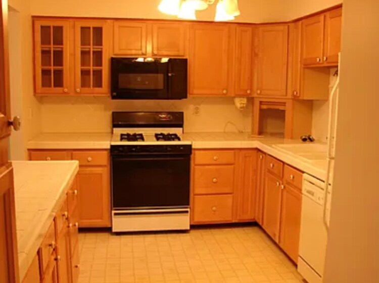 Building Photo - 2910 Haddington Ct