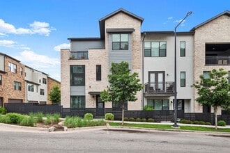 Building Photo - 4410 Grotto Dr