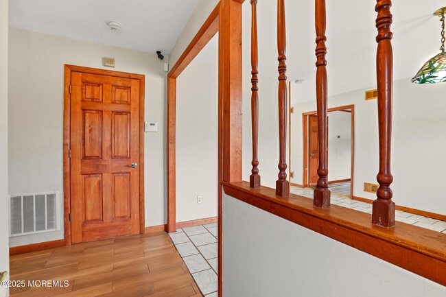 Foto del edificio - 468 Brookforest Dr