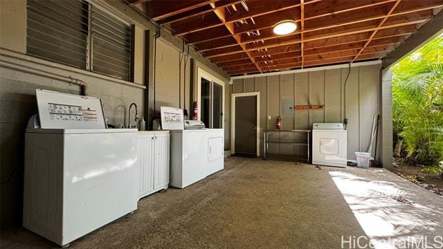 Building Photo - 3339 Manoa Rd