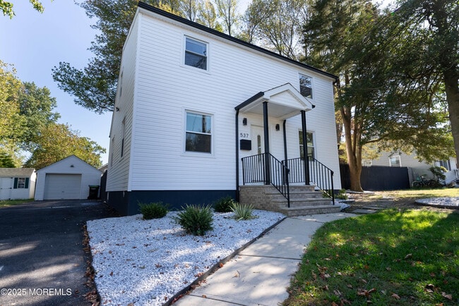 Building Photo - 537 Prospect Ave