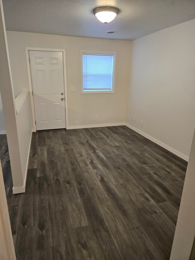 Building Photo - 221 Barre St