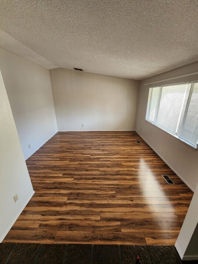 Foto del edificio - Newly Updated Home in Great Neighborhood!