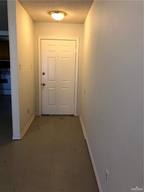 Building Photo - 1518 Westmont Dr