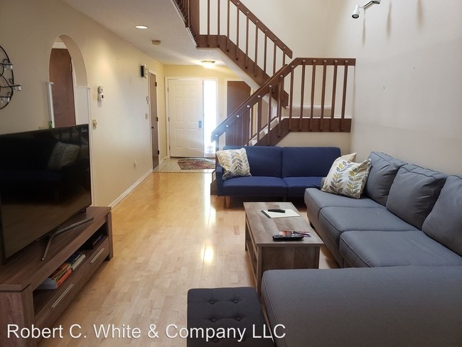 Building Photo - 2 br, 2.5 bath House - 38 Apple Hill