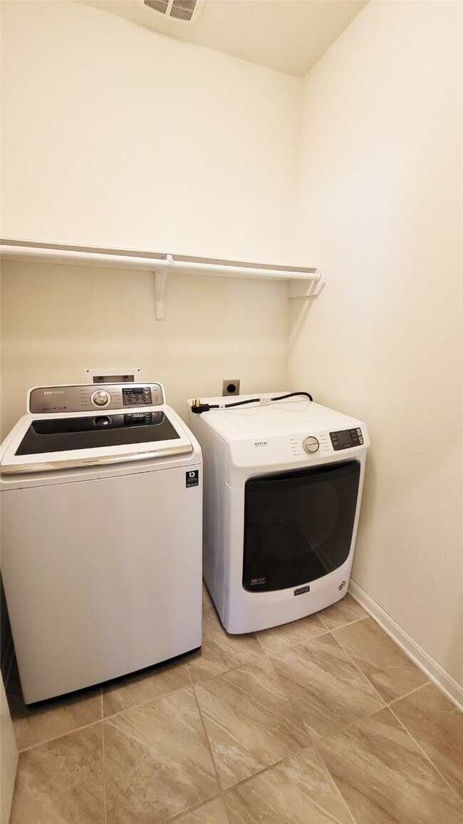 Building Photo - 4443 Ashberry Pine Ln Building Photo - 4443 Ashberry Pine Ln