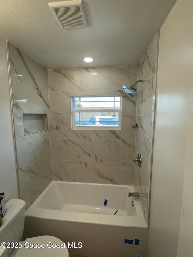 Building Photo - 261 Narvaez Dr