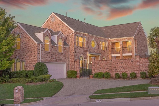 Building Photo - 3200 Prestonwood Dr