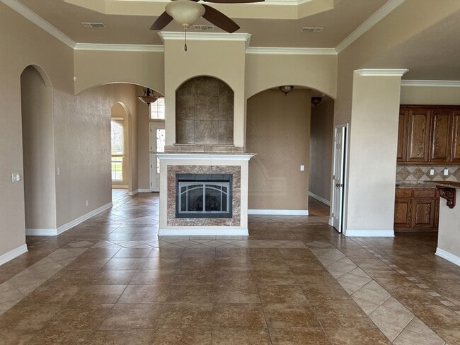 Building Photo - 6008 Bedrock Dr