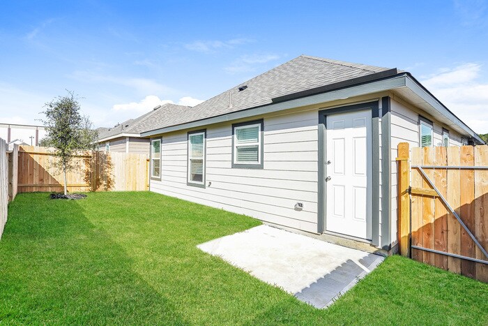 Building Photo - 2820 Briggs Dr