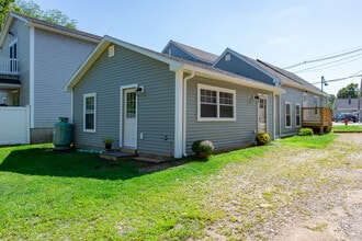 Building Photo - 43 Main St