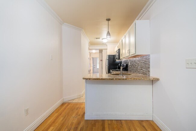 Foto del edificio - 306 2nd St