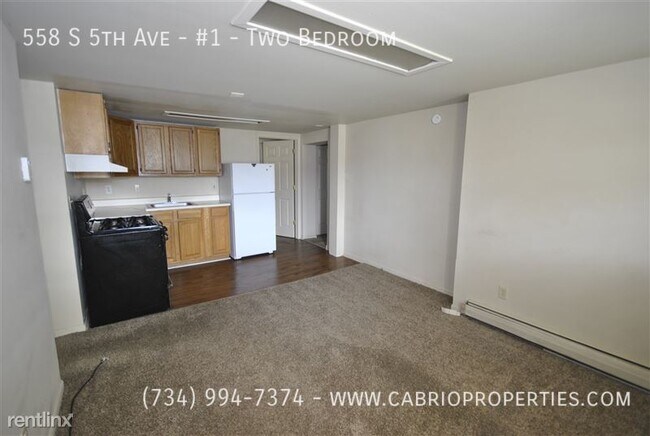 Building Photo - 558 S 5th Ave