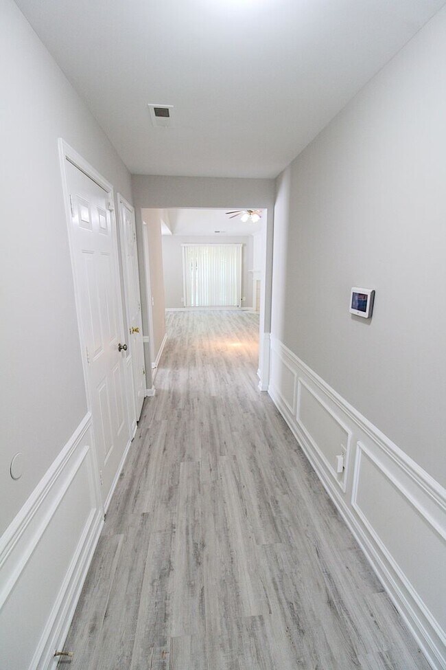 Foto del edificio - Updated 3-Bedroom Home in Silverstone Neighborhood – Move-In Ready!