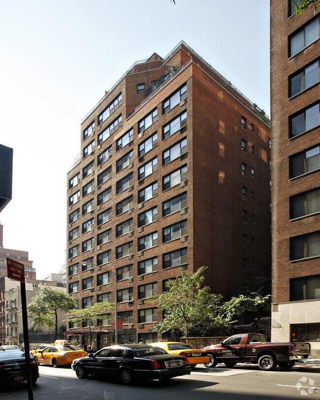 Building Photo - 210 E 36th St