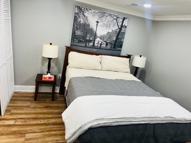 Foto del edificio - 1028 Crittenden St NE