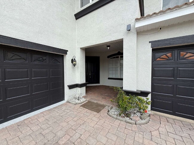 Building Photo - Elegant 5-Bedroom Home in Coveted Cory Lak...