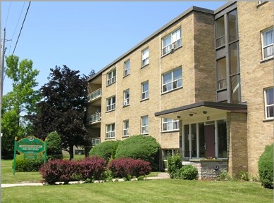 Photo du bâtiment - Cap Ross Apartments
