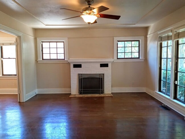 Building Photo - Beautiful 2bd House in Willow Glen