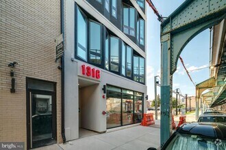 Building Photo - 1316 N Front St