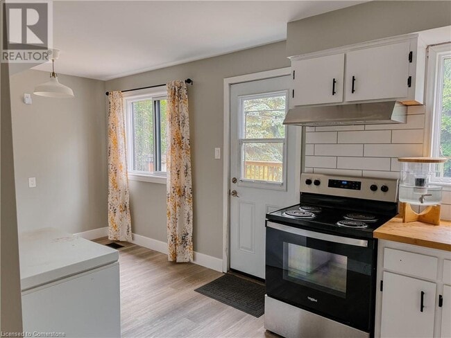 Building Photo - 24 Windermere Ct