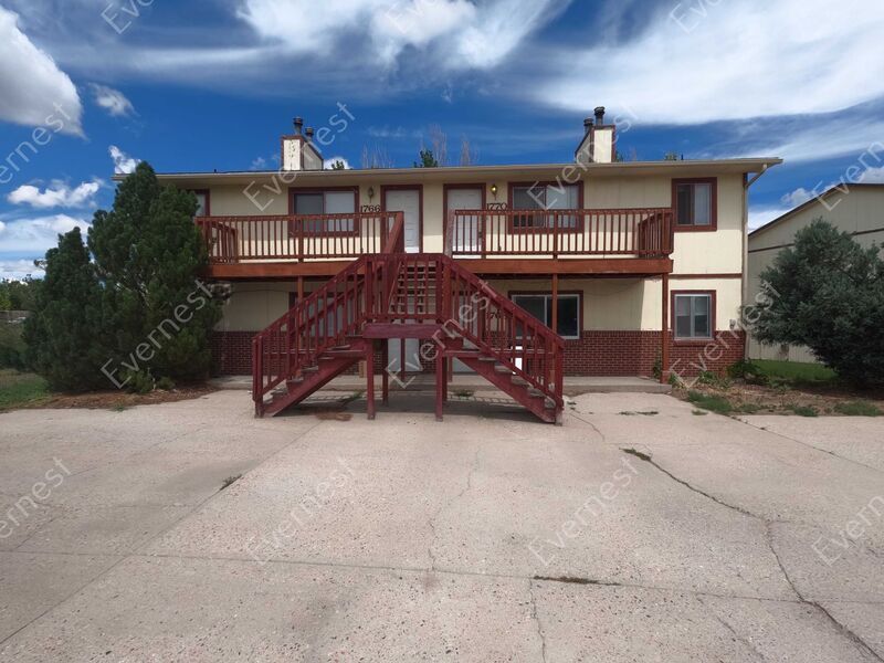 Primary Photo - 1770 Meadowland Dr