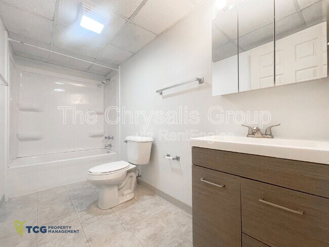 Foto del edificio - 2406 Marquette Rd