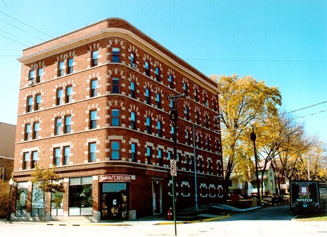 Building Photo - Cardinal Apartments